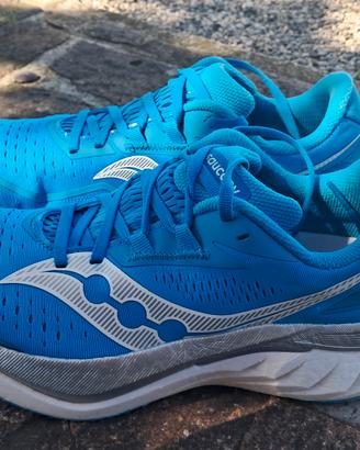  scarpe da corsa con piastra pebax