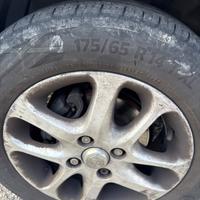 Pezzi auto
