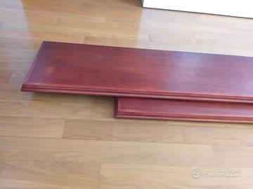 Mensole in legnoessenza  mogano staffe a scomparsa