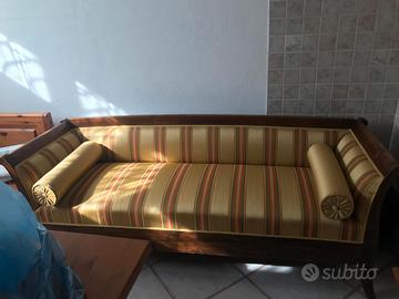 Divano antico 
