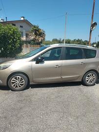 Renault Grand Scenic 2016