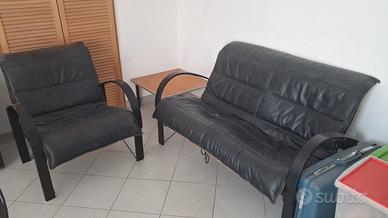 Set divanetti in similpelle