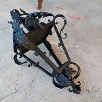 Lanterna in ferro battuto antica