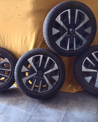 cerchi e pneumatici invernali Peugeot 208