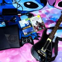 Xbox 360 + Assassin’s Creed 2 + bundle Guitar Hero