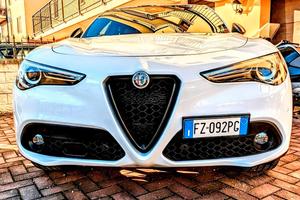 Alfa Romeo Stelvio 2.2 Turbodiesel 210 CV AT8 Q4 T
