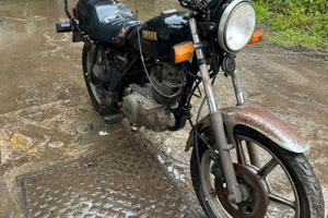 Yamaha SR per uso ricambi