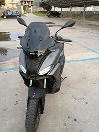 Aprilia SR gt 200