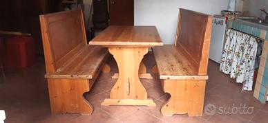 Tavolo con panche