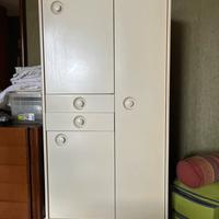 Armadio bagno/ disimpegno