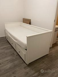 Struttura divano letto HEMNES IKEA con tre cassett