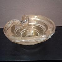 Ciotola in vetro con inserti dorati