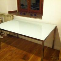 Tavolo in vetro Ikea
