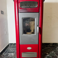 Stufa a pellet Anselmo Cola Athena 11 kW funziona