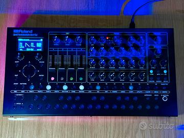 Roland sh-4d