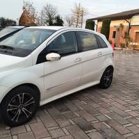 Mercedes Classe B 245 2.0 TD per ricambi 