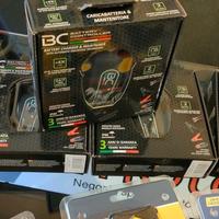 Carica batteria ducati monster con presa dda