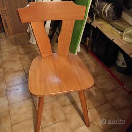 Sedie artigianali in legno