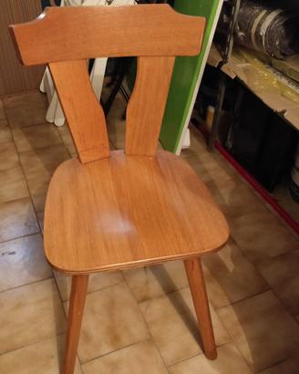 Sedie artigianali in legno