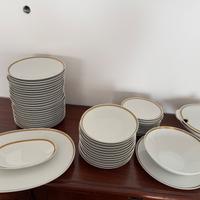 Servizio piatti porcellana bianca anni ‘60