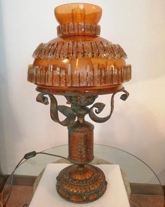 Lampada da tavolo Longobard stile brutalist