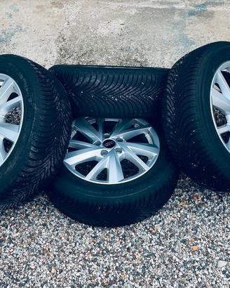 4 Cerchi Audi Q2+Gomme Invernali Michelin215/55R17