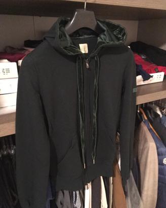 Felpa verde rifiniture eleganti in velluto di VDP