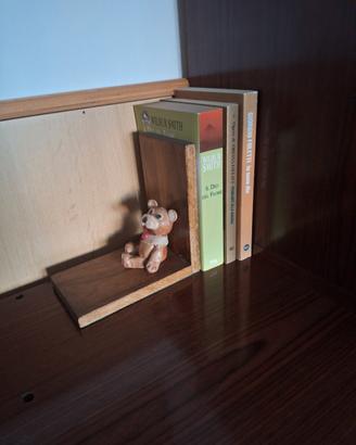 Fermalibri in legno con orsacchiotto in ceramica 
