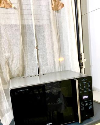 Microonde Whirlpool “MCP 349 BL Chef Plus”