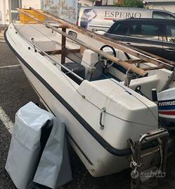 Barca a motore usata