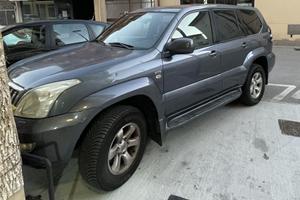 TOYOTA LAND CRUISER