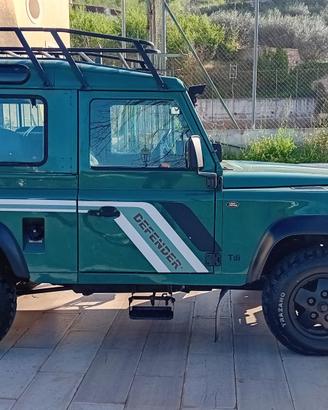 Land Rover Defender 2.5 turbodiesel 90