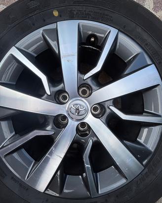 Cerchione in lega da 17 originale Toyota