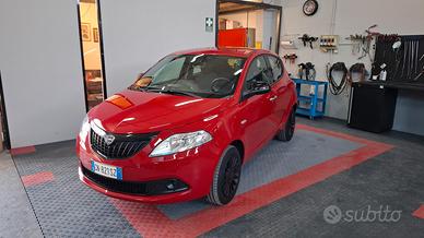 lancia y Hybrid 