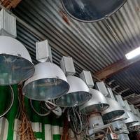 Stock lampade industriali