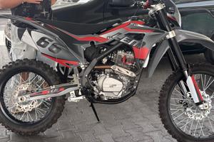 moto 250