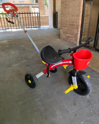 Triciclo ducati chicco