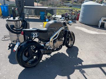 Triumph cafe racer NON MARCIANTE