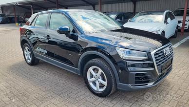 Audi Q2 40 TFSI quattro S tronic Business