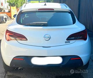 Opel Astra 2.0 GTC