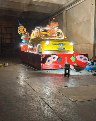 carro di carnevale