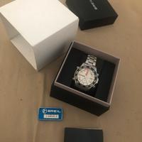 Orologio nuovo da mettere solo batteria