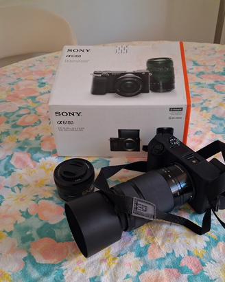 Fotocamera Sony A6100 con 16-50mm e 55-210mm usata