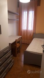 1 stanza libera (su 4) per studente/studentessa un