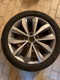 Cerchio e gomma 225/45 R17