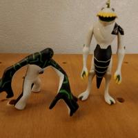 ben 10 lotto  2 personaggi 