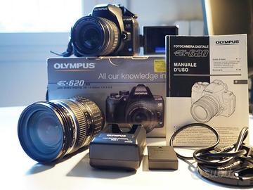 COMPLETA ATTREZZATURA FOTOGRAFICA DIGITALE