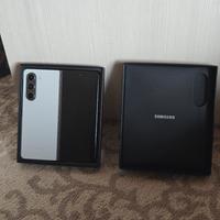 Samsung Zfold5 12/512GB grigio come nuovo 