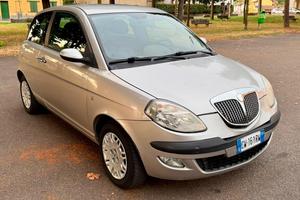 Lancia Ypsilon 1.3 Multijet 72.000km semiautomatic