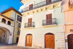 3 LOCALI A BORGO VELINO